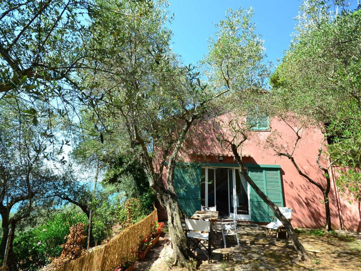 Belvilla By Oyo Villa Shakti Lerici Zimmer foto