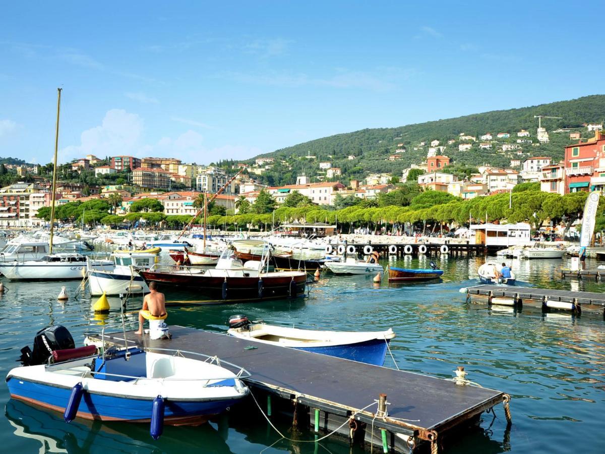 Belvilla By Oyo Villa Shakti Lerici Zimmer foto